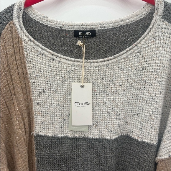Miss Me Oversized Colorblock Knit Sweater Small NWT Neutral ExposedSeam Pullover - Picture 5 of 9